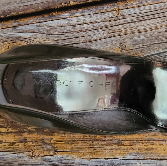 Marc Fisher Patent and Suede Platform Pumps - Size 8.5 - Picture 6 of 11